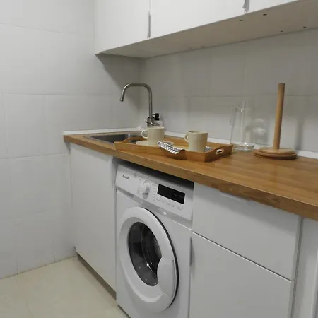 Apartment Bajo Con Terraza Moderno Y Reformado *